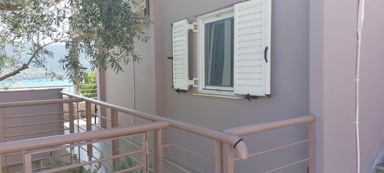 Guesthouse Eirini Porto Germeno Exterior photo